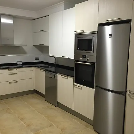 Residencial La Florida - דירה *